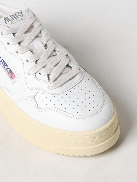 26SS 오트리 메달리스트 플랫폼 스니커즈 PTLWLL15 White - AUTRY