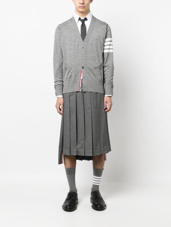 25FW 톰브라운 4바 서스테이너블 파인 메리노 울 클래식 가디건  MKC002AY1014058 GREY - THOM BROWNE