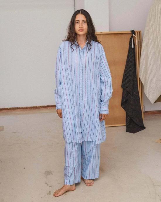  베이스레인지 미디 원피스 매트릭스 스트라이프 클로드 셔츠 드레스 - BASERANGE