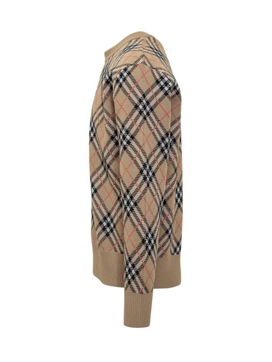 25FW 버버리 리버시블 체크 크루넥 스웨터 8111379 B9368 Beige - BURBERRY