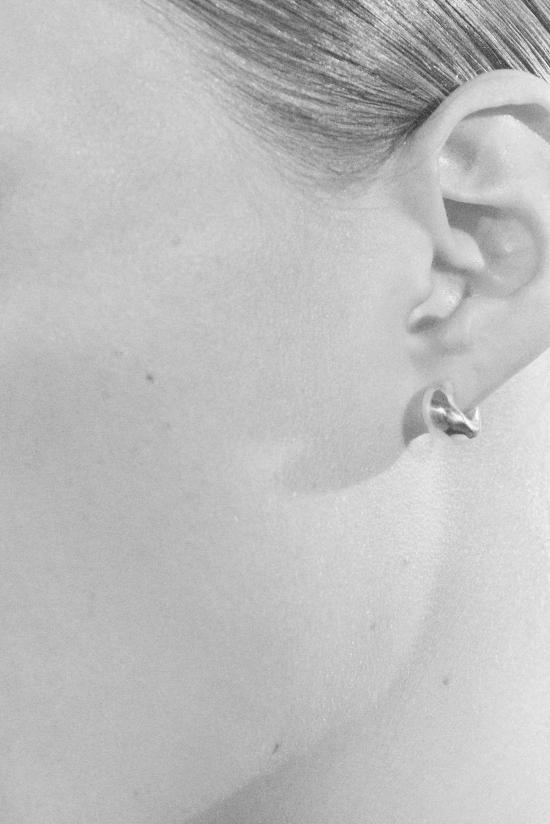  아그메스 이어링 Agmes 스털링 실버 미니 달리아 허기스