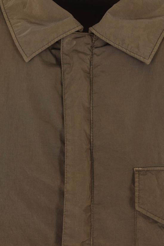 25FW 씨피 컴퍼니 크롬 R 렌즈 오버셔츠 19CMOS089A005904G683 IVY GREEN - C.P. COMPANY