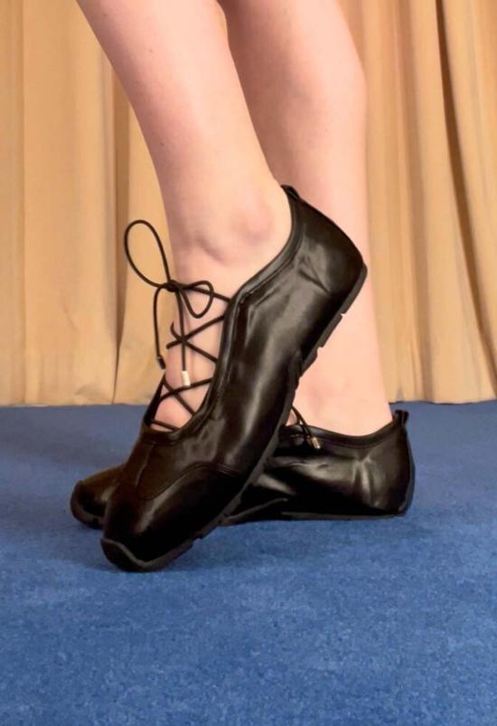  더 엔케이씨 스토어 플랫 슈즈 Nkc 스토어 알마 플랫 블랙 - The NKC Store