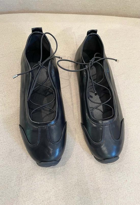  더 엔케이씨 스토어 플랫 슈즈 Nkc 스토어 알마 플랫 블랙 - The NKC Store