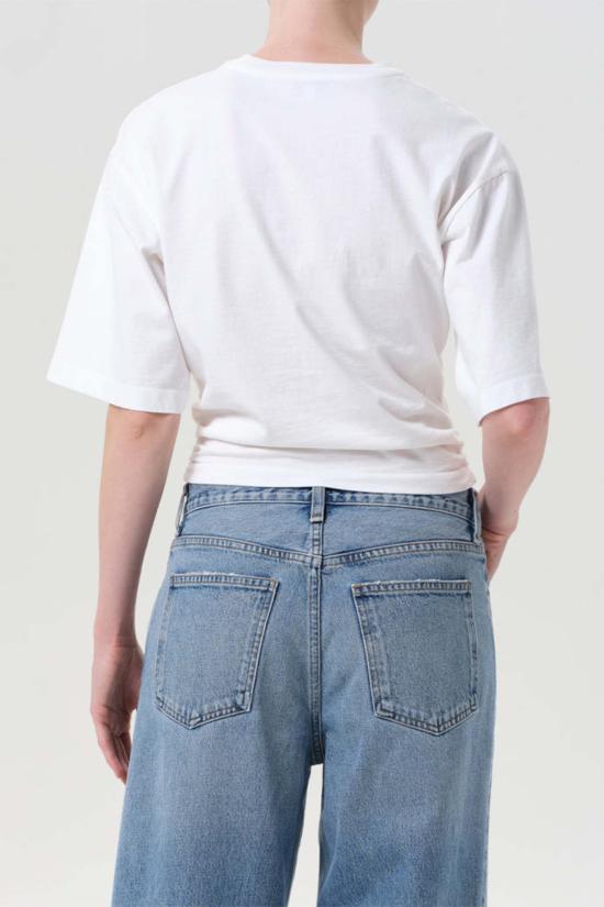  에이골디 반팔 티셔츠 아골데 샤리 티셔츠 화이트 - AGOLDE