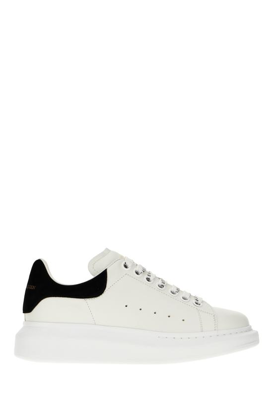 26FW 알렉산더 맥퀸 오버사이즈드 스니커즈 553770WIAIH 9061 WHITE BLACK