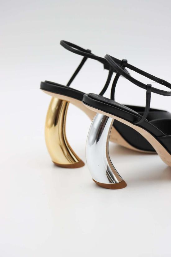  어웨이크 모드 힐/펌프스 깨어 있는. 모드 기스틴 힐 - A.W.A.K.E. MODE