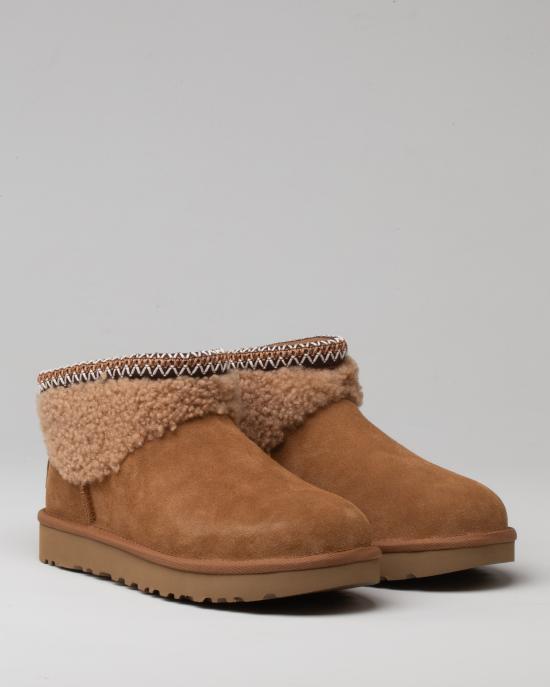 어그 클래식 울트라 미니 맥시 컬리 부츠 1158263 CHE - UGG