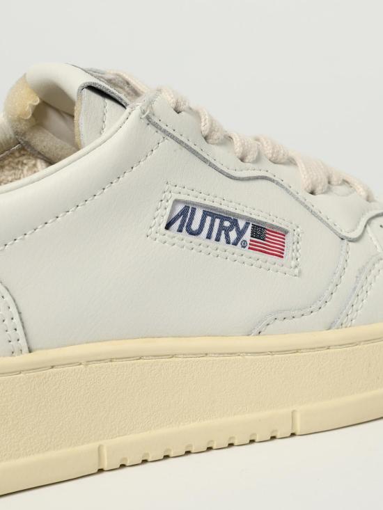 25FW 오트리 메달리스트 로우 스니커즈 AULW LL05 White - AUTRY