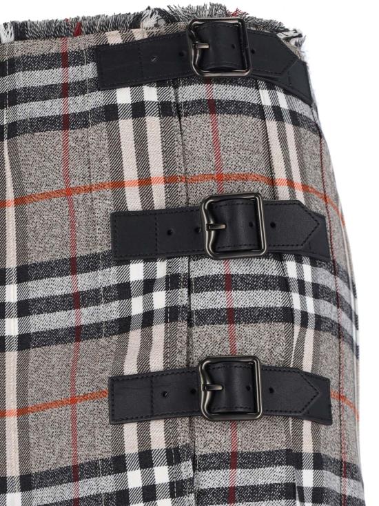 25FW 버버리 미디 스커트 8110428 C3142 Brown - BURBERRY