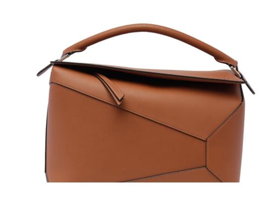 25FW 로에베 크로스백 B510P00X04 2530 TAN