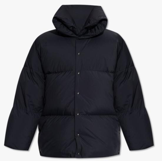 24FW 알라이아 숏패딩 AA9M03716T682 995 NOIR ALAIA