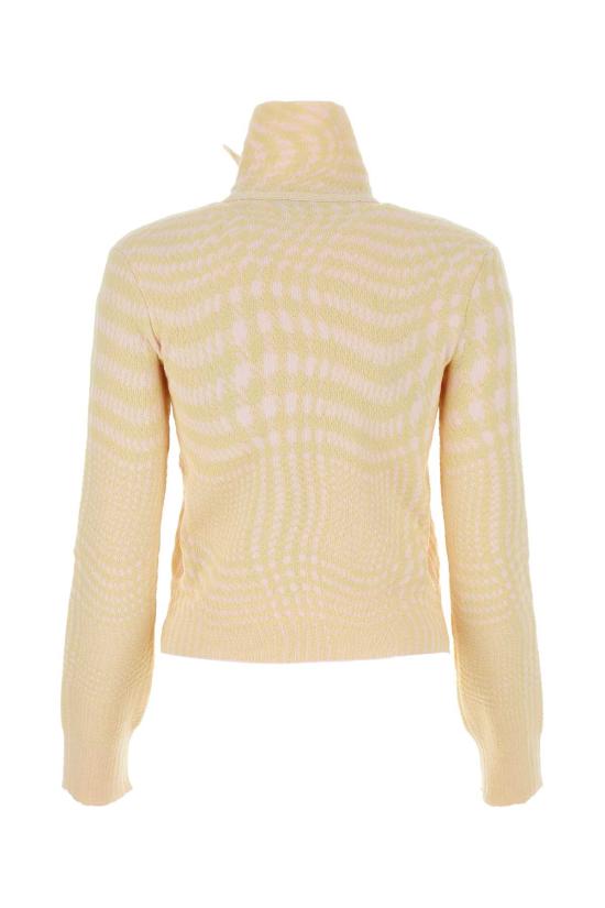  버버리 터틀넥 8080887 B8789 CAMEO IP PATTERN - BURBERRY