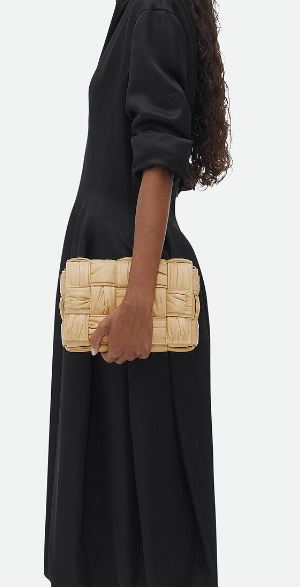  보테가베네타 숄더백 717089V2FY1 9796 PORRIDGE M BRASS 9796 - BOTTEGA VENETA