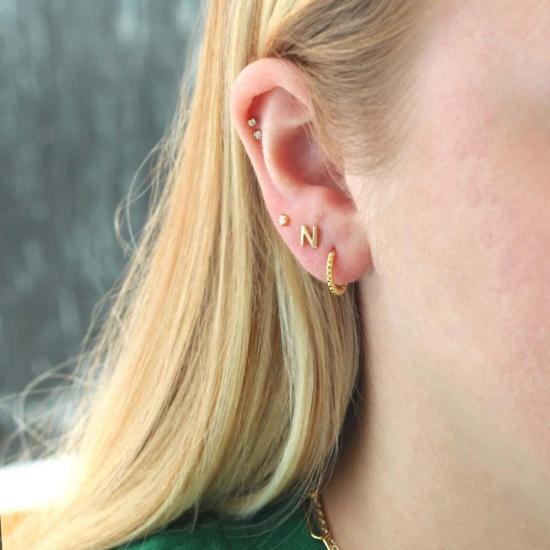  크리스 네이션스 이어링 트위스트 힌지드 허기 후프  18k 골드 베르메일 - KRIS NATIONS