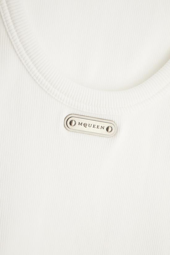 25FW 알렉산더 맥퀸 로고 플래킷 탱크탑 839507QLAER 9000 OPTICAL WHITE - ALEXANDER MCQUEEN