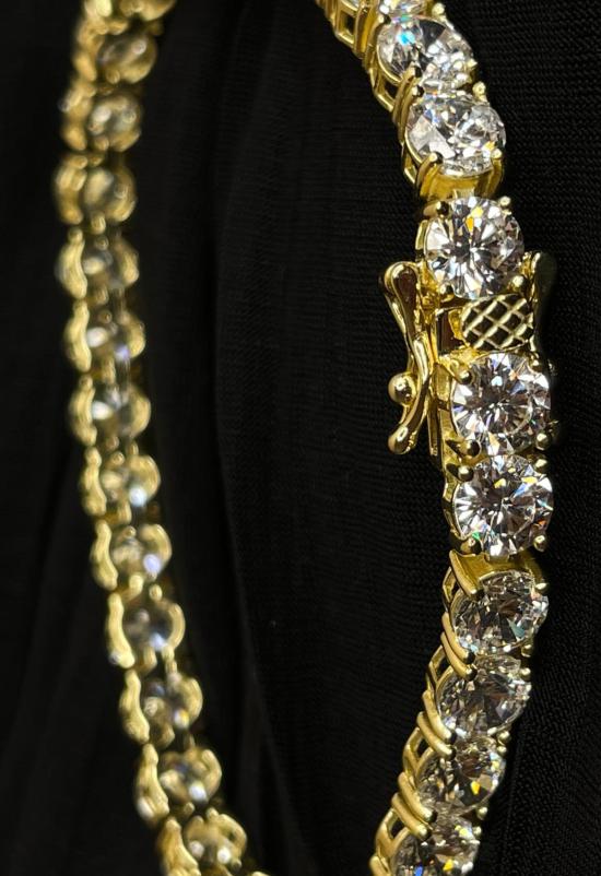  더 엔케이씨 스토어 팔찌 Nkc 스토어 라지 골드 테니스 브레이슬릿 - The NKC Store