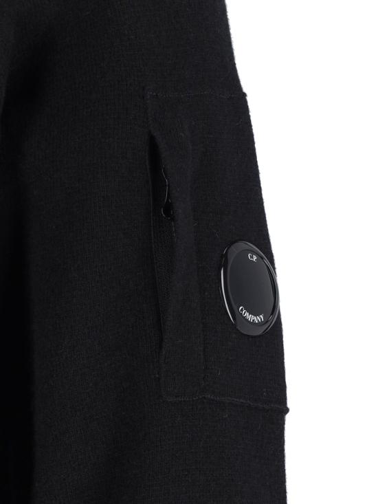 25FW 씨피 컴퍼니 램스울 크루넥 스웨터 19CMKN040A110149A 999 Black - C.P. COMPANY