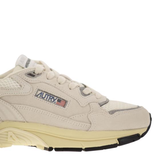 25FW 오트리 HYPERWAY 하이퍼웨이 스니커즈 HYLW WHITE - AUTRY