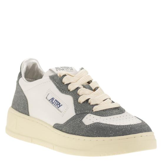 25FW 오트리 메달리스트 로우 스니커즈 AULW WHITE GREY - AUTRY