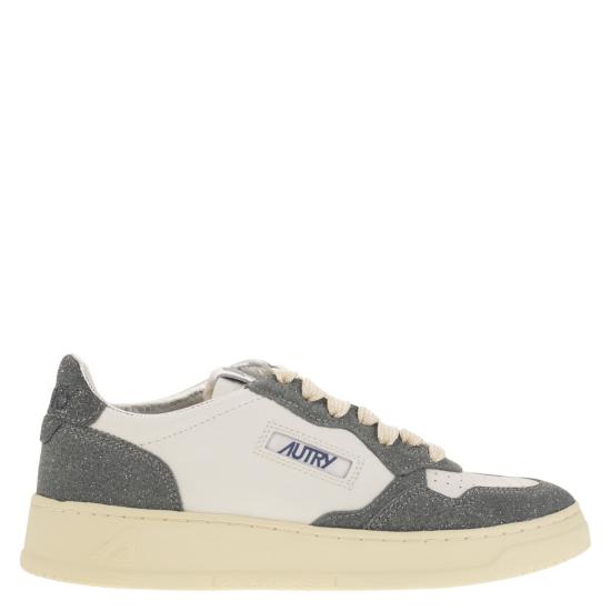 25FW 오트리 메달리스트 로우 스니커즈 AULW WHITE GREY