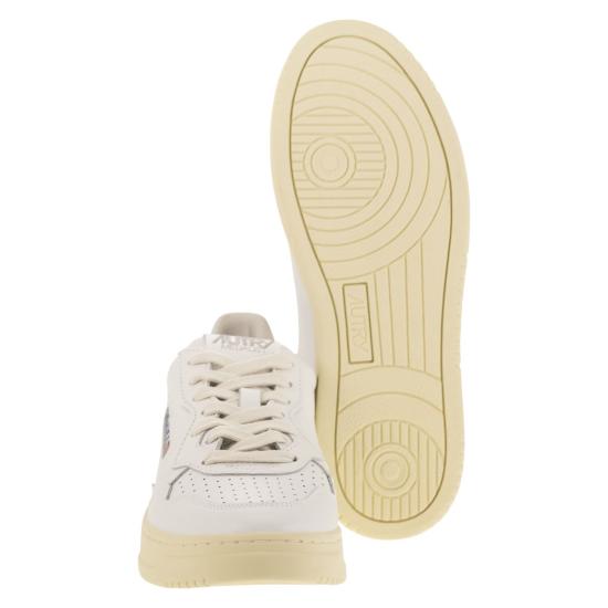 25FW 오트리 스니커즈 AULW WHITE BEIGE - AUTRY