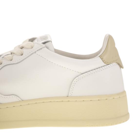 25FW 오트리 스니커즈 AULW WHITE BEIGE - AUTRY