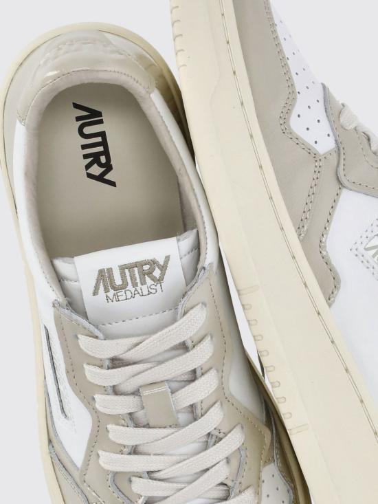 25FW 오트리 메달리스트 로우 스니커즈 AULW RT01 White - AUTRY