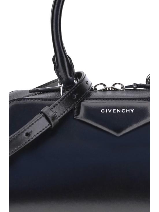26SS 지방시 안티고나 박스 레더 스몰 이스트 웨스트 백 BB5130B2B2 001 BLACK - GIVENCHY