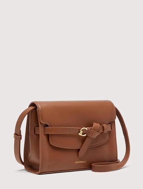 25FW 코치넬리 크로스백 E1TLA150101W11 Brown - COCCINELLE