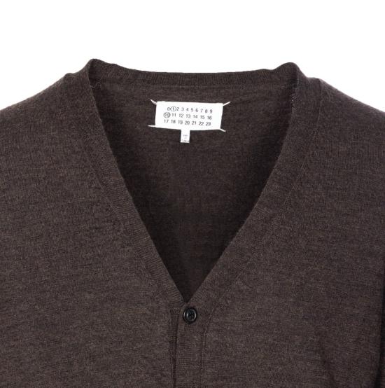 25FW 마르지엘라 가디건 S50HP0027M13098144M BROWN - MAISON MARGIELA