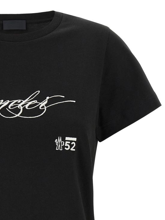 25FW 몽클레어 자수 커시브 로고 코튼 티셔츠 K20938C0000589AJS998 - MONCLER