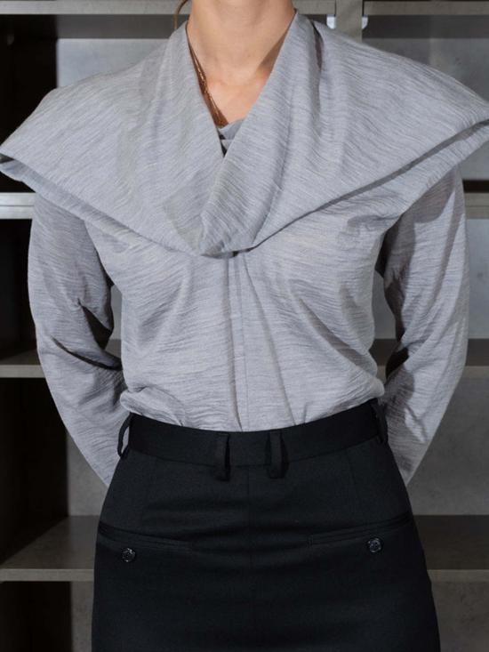  MM6 메종마르지엘라 블라우스 Mm6 메종 마르지엘라 롱슬리브 탑 그레이 - MM6 MAISON MARGIELA