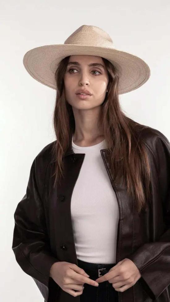  자네사레온 버킷햇 자네사 레오네 카프리 - JANESSA LEONE