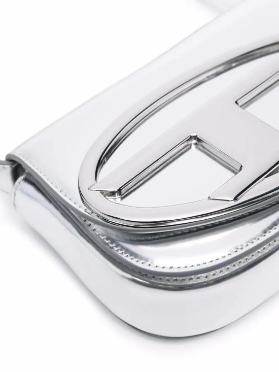 25FW 디젤 1DR 숄더백 인 미러드 레더 X08396PS202 H0535 SILVER - DIESEL