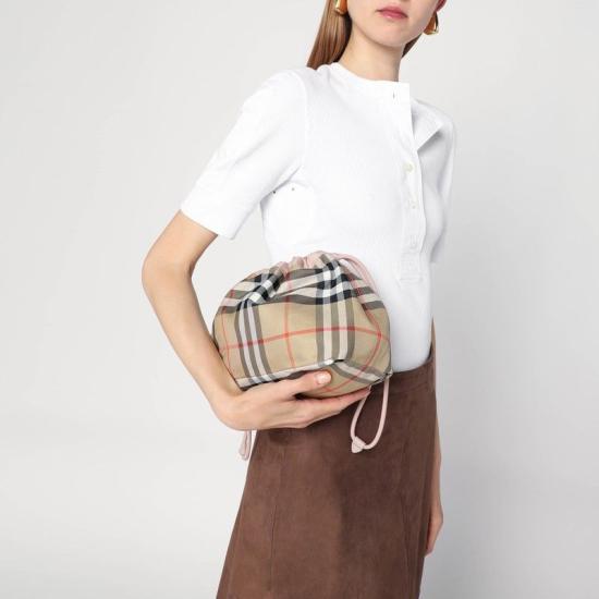 25FW 버버리 클러치/파우치 8111316117221 A6817 ROSE BEIGE - BURBERRY