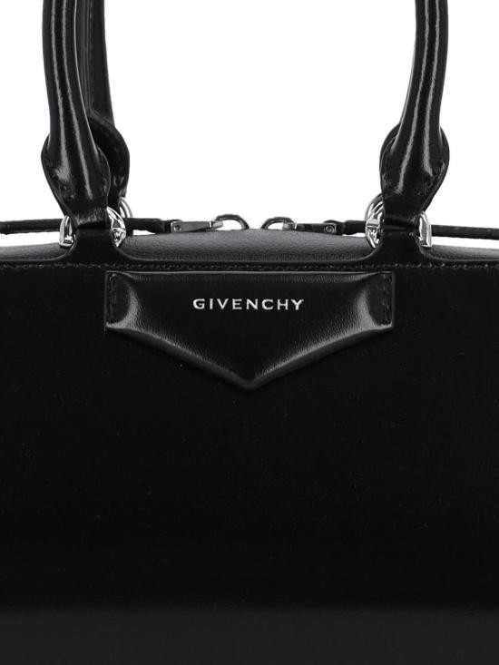25FW 지방시 안티고나 박스 레더 스몰 이스트 웨스트 백  BB5130B2B2001 Black - GIVENCHY