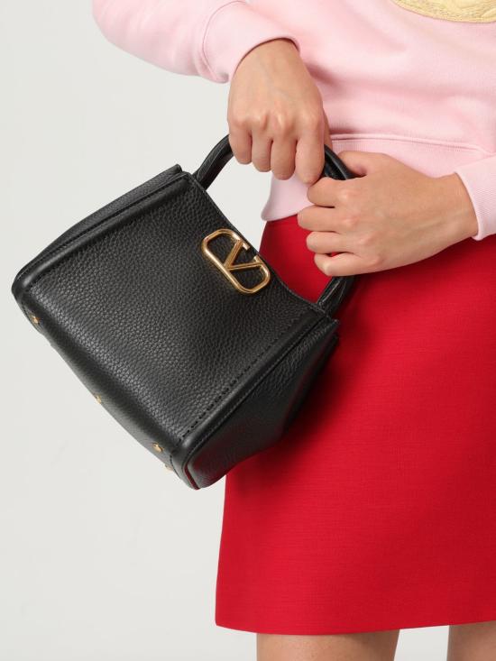 25FW 발렌티노 가라바니 올타임 그레인 카프스킨 미디엄 핸드백 7W2B0R22IMZ 0NO Black - VALENTINO GARAVANI