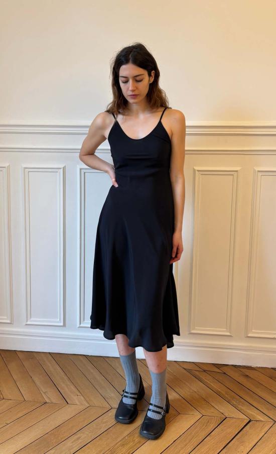  베이스레인지 롱 원피스 아비 드레스