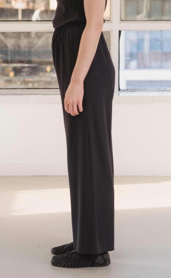  베이스레인지 스트레이트 팬츠 실크 스토아 팬츠 - BASERANGE