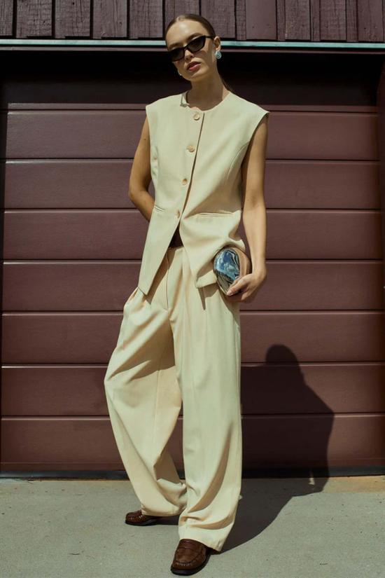  노르 베스트 카민 조끼 더스티 옐로우 - NORR