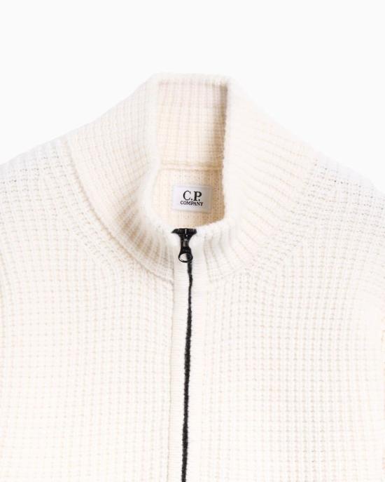 25FW 씨피 컴퍼니 집업 니트 19CMKN131A110149A 103 GAUZEWHITE - C.P. COMPANY