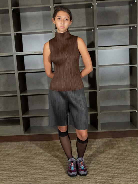  이세이 미야케 숏팬츠 플리츠 반바지 차콜 그레이 - ISSEY MIYAKE