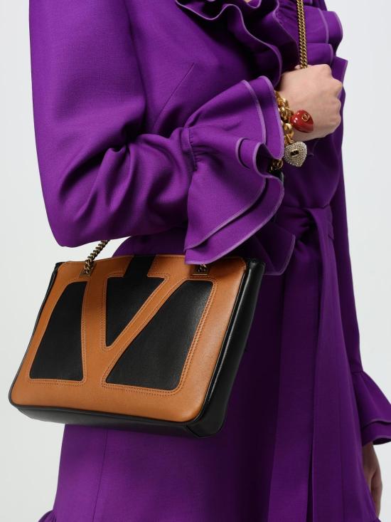 25FW 발렌티노 가라바니 클러치/파우치 6Y2B0D25ELH RFA Black - VALENTINO GARAVANI