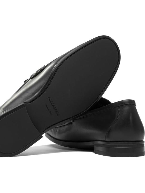 25FW 살바토레 페라가모 로퍼 0784274 Black - SALVATORE FERRAGAMO