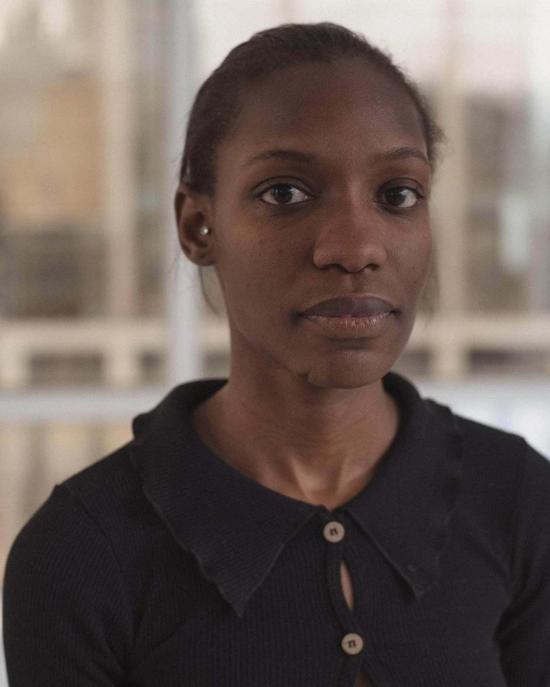  베이스레인지 반팔 티셔츠 아이소 셔츠 블랙 - BASERANGE