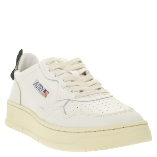  오트리 메달리스트 로우 스니커즈 AULM WHITE GREEN - AUTRY