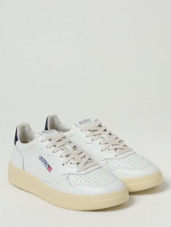 26SS 오트리 메달리스트 로우 스니커즈 AULM LL12 White - AUTRY