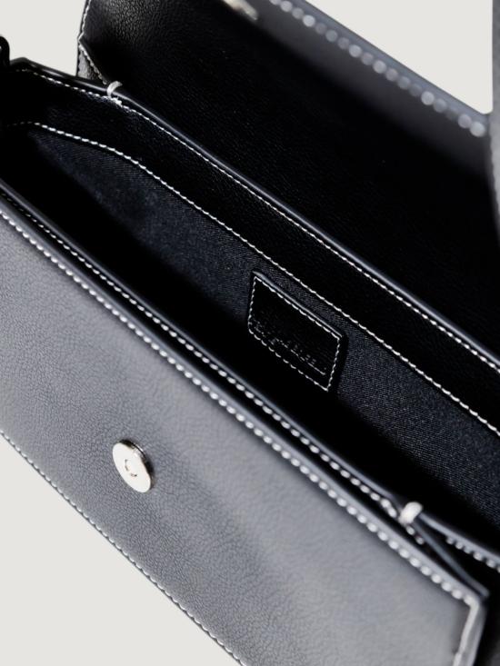 25FW 칼라거펠트 숄더백 A3W30010 999 Black - KARL LAGERFELD