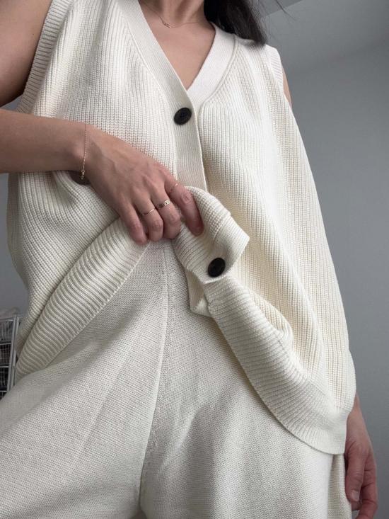  Avy & Co. 코트 아서 니트 조끼